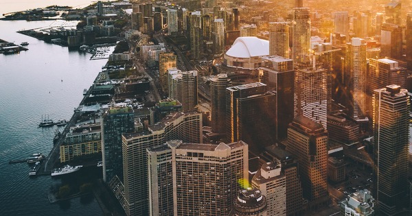 Canada Cutting Immigration in 2026: What Changed and How to