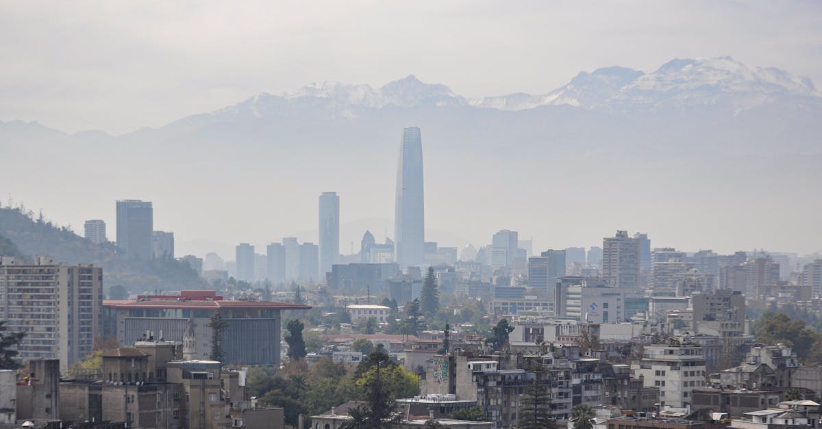 If you're moving to Chile, here's how to manage your money