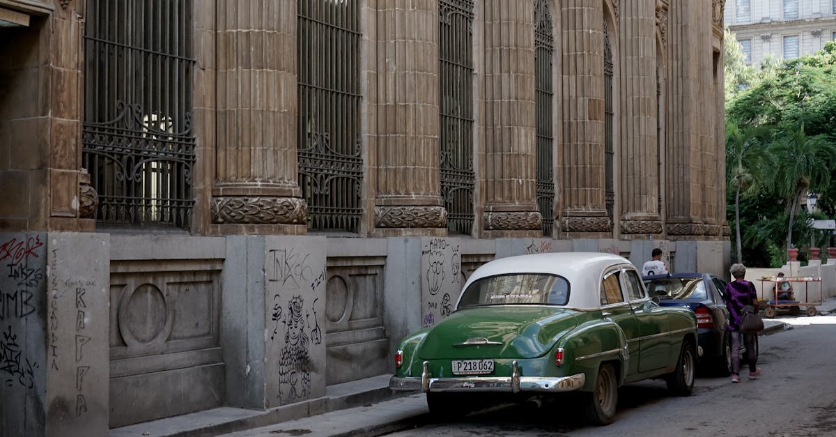 If you're moving to Cuba, here's how to manage your money
