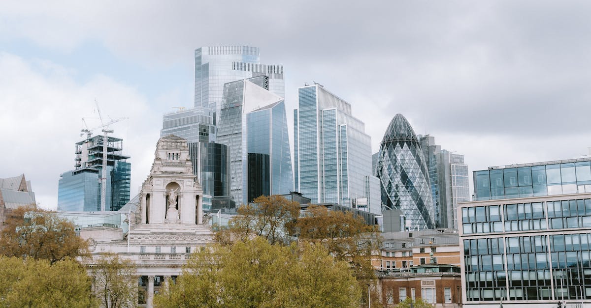 Can I Move to the United Kingdom as a Accountant?