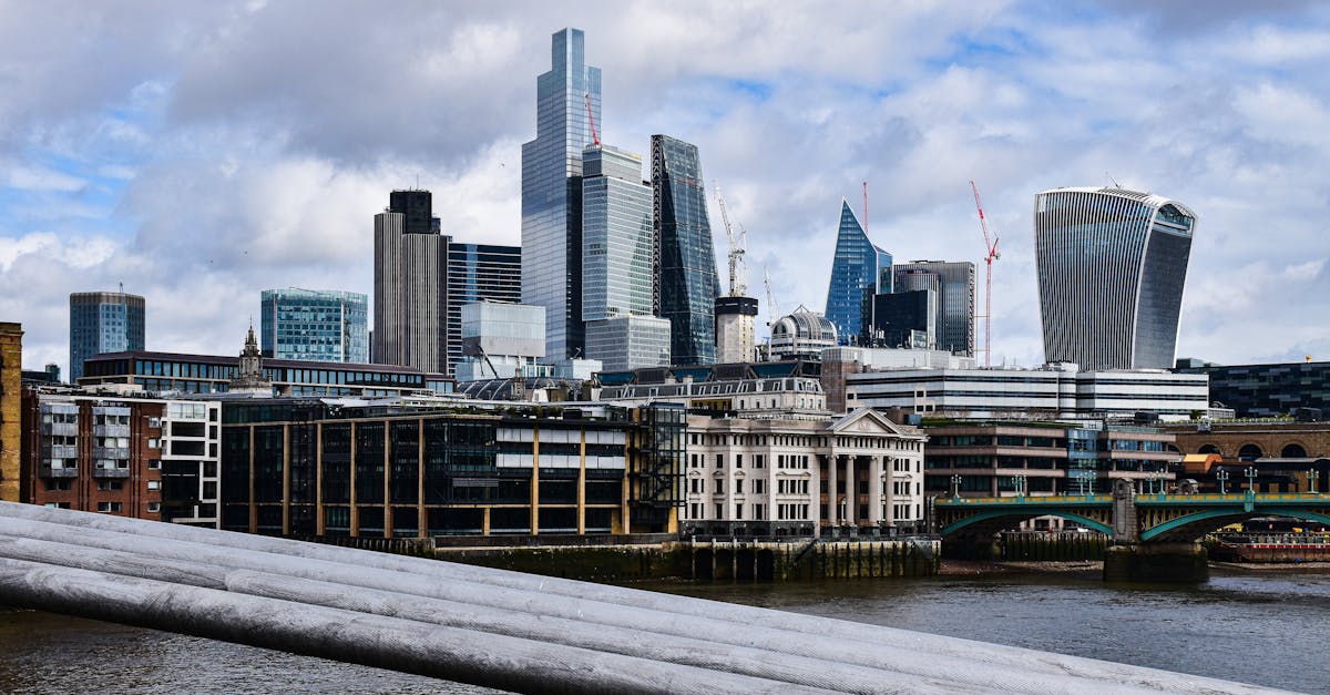 Can I Move to the United Kingdom as a Software Engineer?