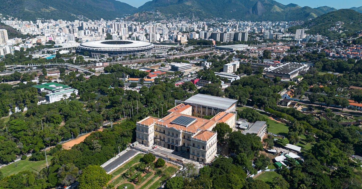 What taxes do expats pay in Brazil?