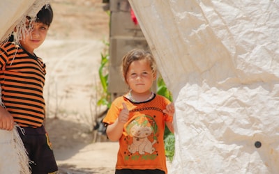 Syrian refugees deciding between return and staying abroad